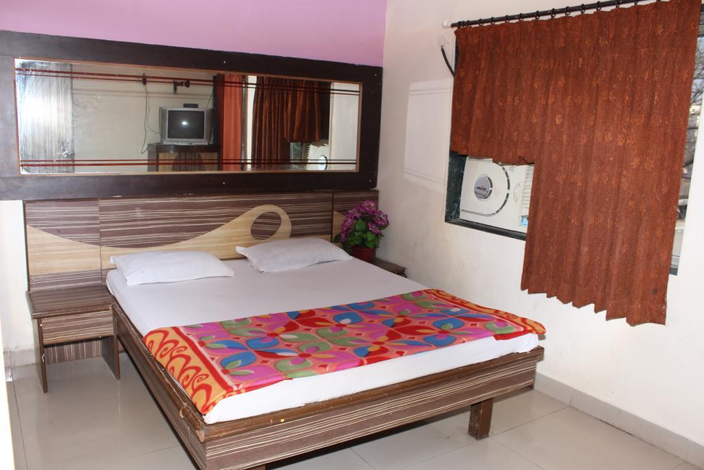 Hotel Shiva Panvel Zewnętrze zdjęcie