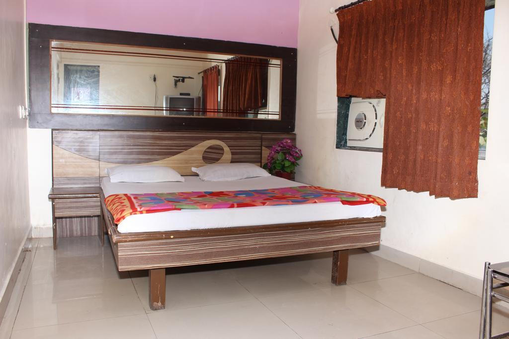 Hotel Shiva Panvel Zewnętrze zdjęcie
